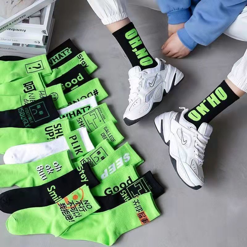 Set 4 Đôi Vớ Cotton Màu Xanh Lá In Chữ Phong Cách Hip Hop Đường Phố Nhật Bản Thời Trang Xuân Thu Cao Cấp Dành Cho Nam Nữ
