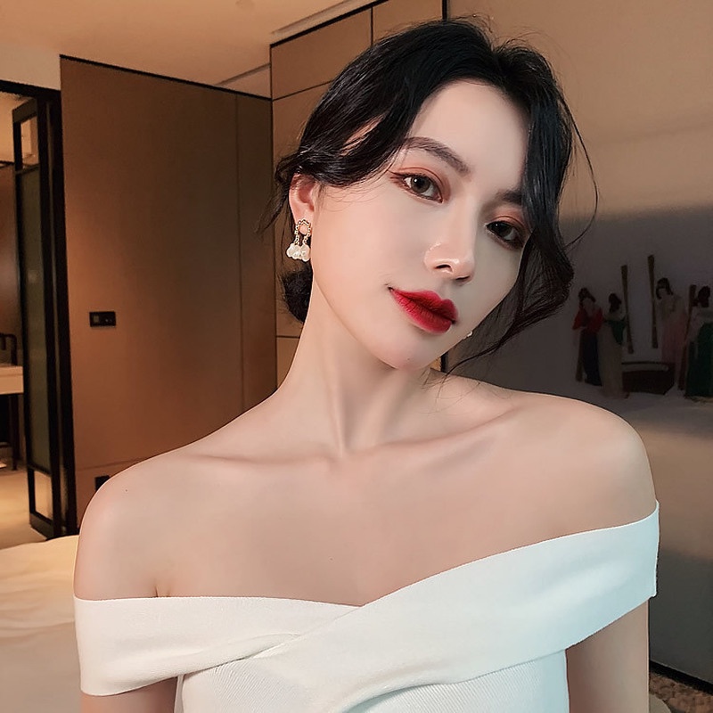Khuyên Tai Đính Ngọc Trai Sang Trọng Cho Nữ