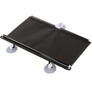 Rèm che chắn nắng cuộn gọn gàng trên ô tô