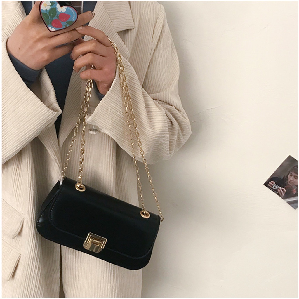 Túi Đeo Chéo Hình Chữ Nhật Phối Dây Xích Phong Cách Phương Tây La.orie - La022