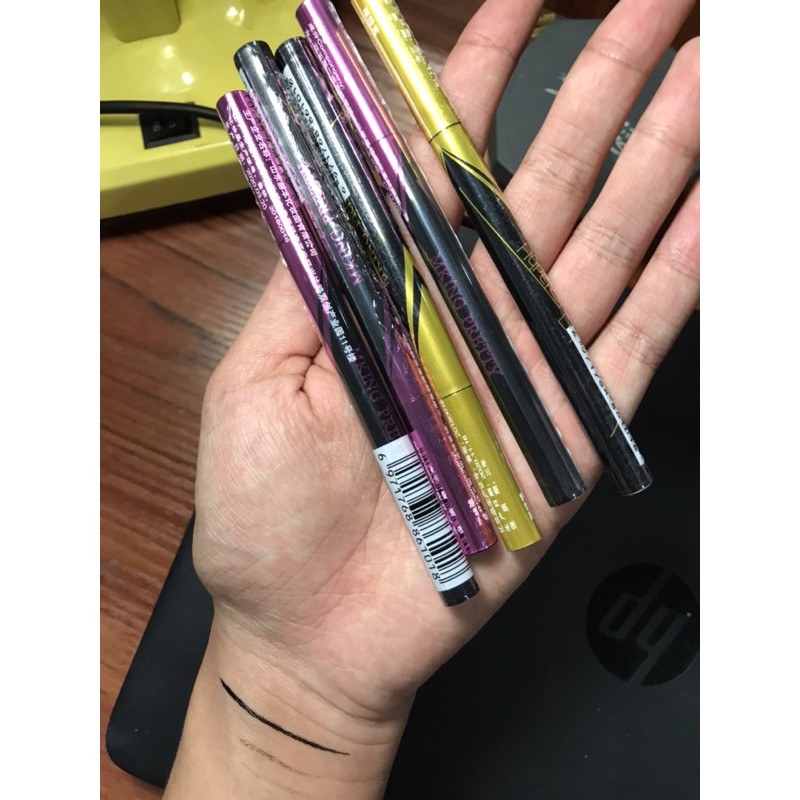 Bút liner kẻ mắt siêu mãnh | BigBuy360 - bigbuy360.vn