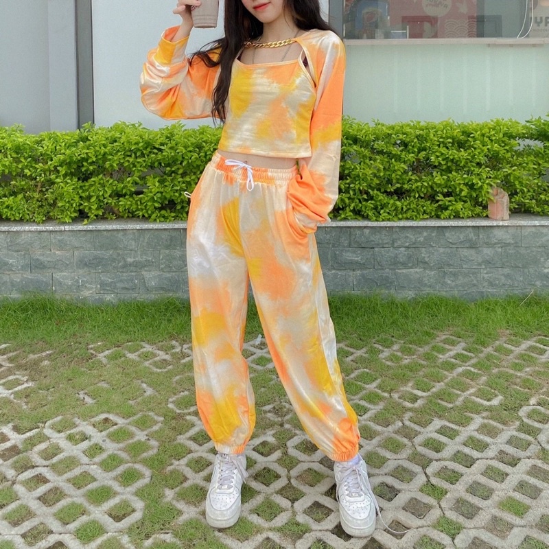 Set áo croptop 2 dây kèm áo khoác lửng cánh tay bò sữa + Quần jogger dài bò sữa ống rộng dây rút - Set bò sữa