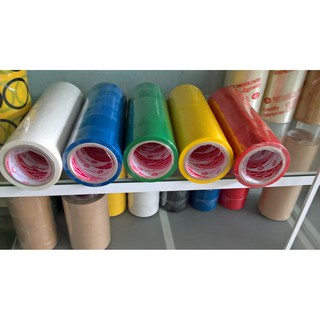 Băng keo màu dán thùng 4f8-100y gồm 7 màu xanh dương,lá, đỏ, vàng, trắng, đen, cam 1 cây 6 cuộn.