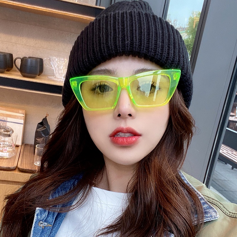 Kính Mát Mắt Mèo Thời Trang Retro Cho Nữ