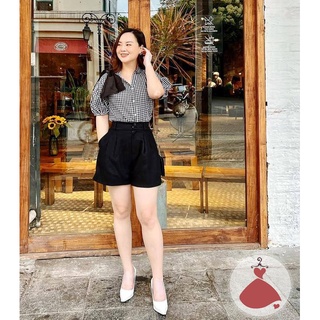 SALE MẠNH 50-90 KG SÉT ÁO SƠ MI CARO ĐÍNH NƠ VAI MIX QUẦN SORT ĐEN SANG CHẢNH, ÁO SƠ MI NỮ, QUẦN SHORT, QUẦN SORT