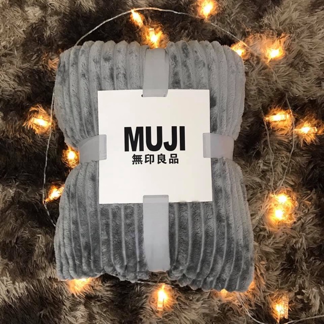 Chăn lông cừu Muji