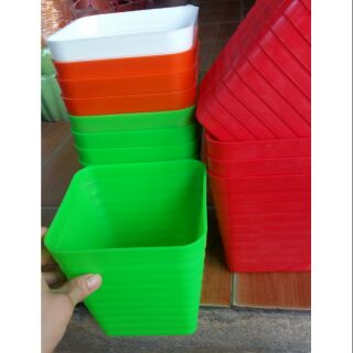Chậu nhựa vuông cao cấp vân nổi 16cm