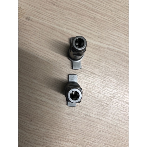 Đầu bulong chữ T