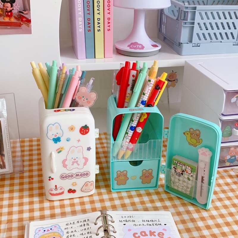 Ống Cắm Bút Hình Tủ Lạnh Có Tay Cầm Và Ngăn Kéo