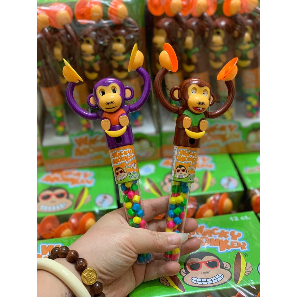 Kẹo đồ chơi trẻ em hình chú khỉ gõ chiêng vui nhộn hãng Kidsmania cho bé