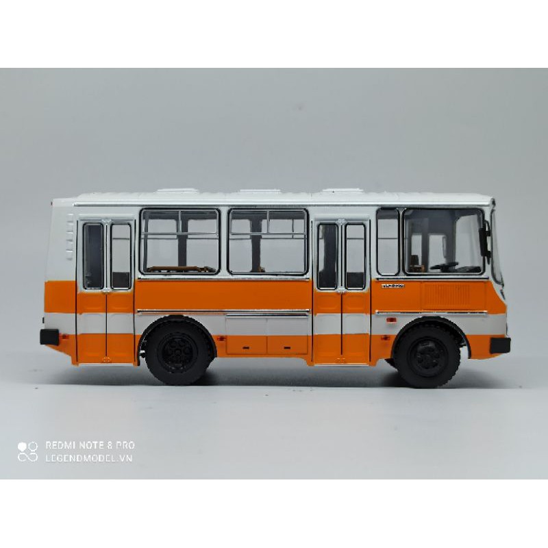 Mô hình xe Paz3205