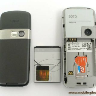 Điện thoại Nokia 6070