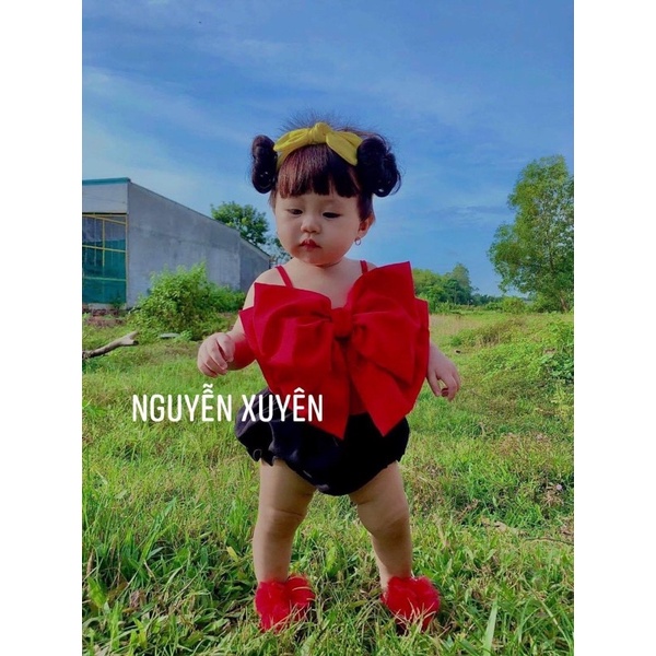 Set bộ hàng thiết kế bé gái