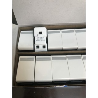 Hạt Công Tắc 2 Chiều Refina Panasonic ( hạt nhỏ) WEV 5532