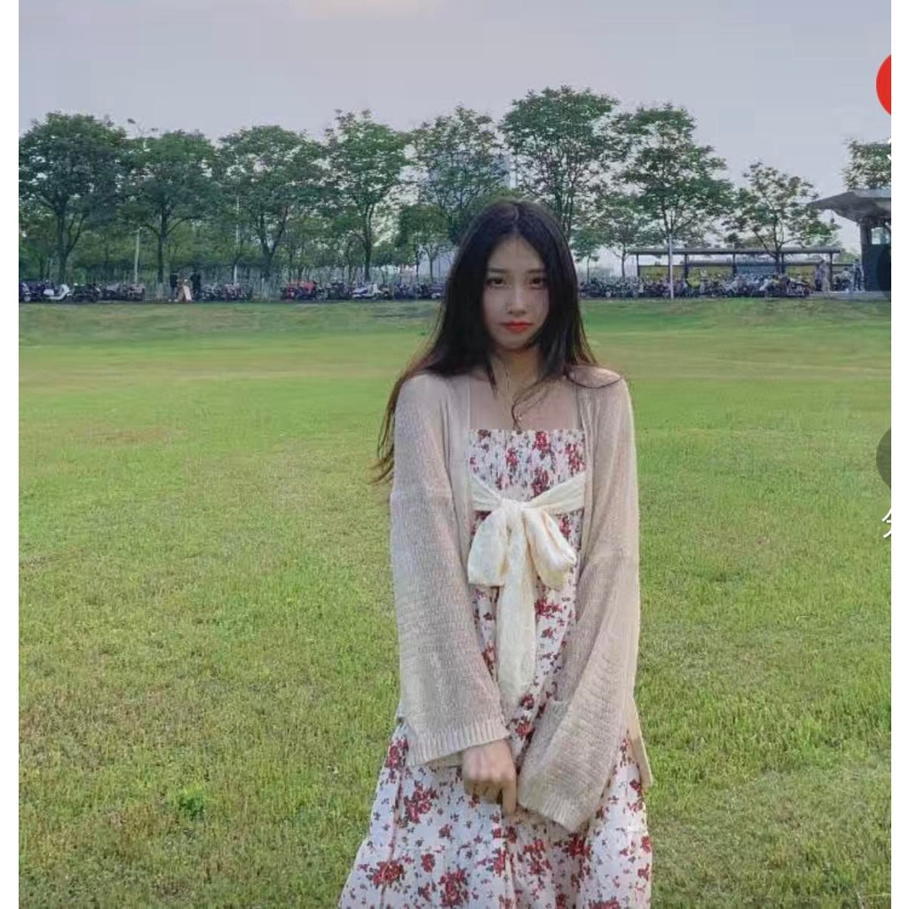 Đầm hoa nhí hai dây bồng bềnh phong cách công chúa