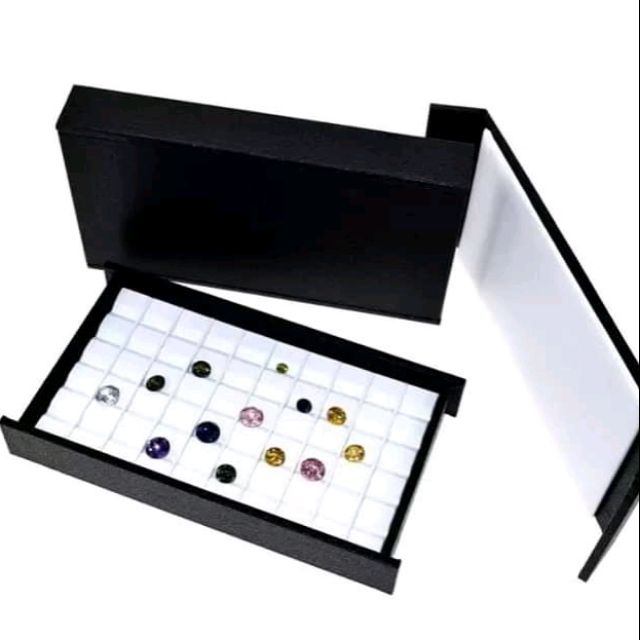 Khay đá 30 viên và 50 viên đá đẹp