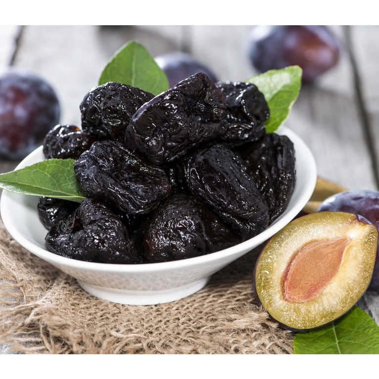 Mận sấy Dẻo Chile cao cấp 500gram TH FONUT - Mận chile sấy - Mận Dẻo nhập khẩu Chile