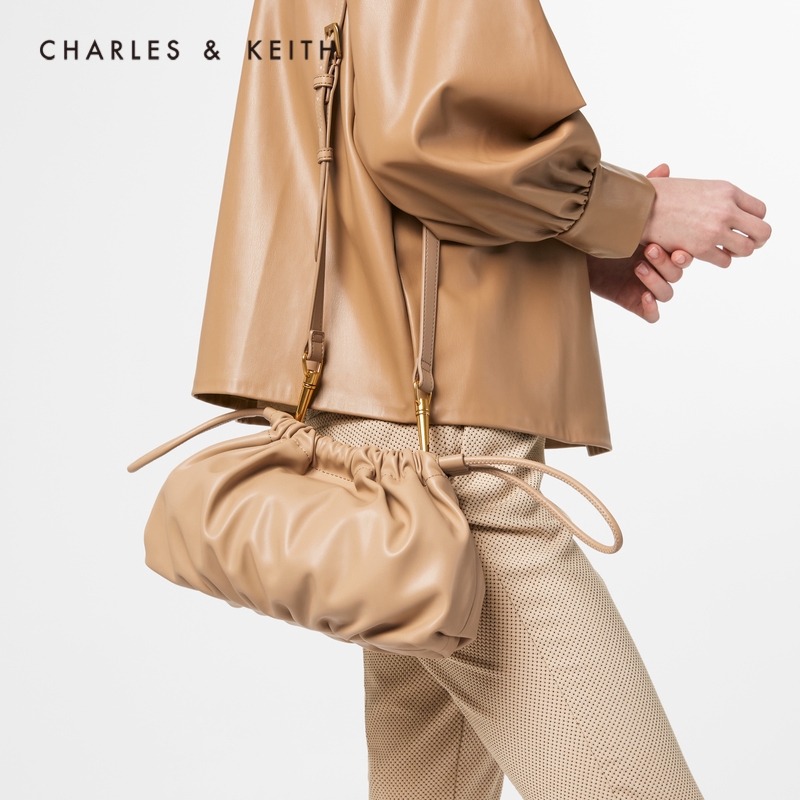 Charles and Keith CNK 2020 Spring New CK2-70270464 Túi dây rút dây rút