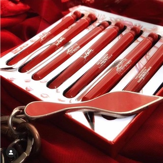 Set nước hoa Louboutin gồm 7 ống mỗi ống 4ml.