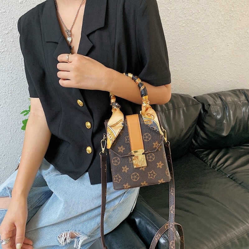 Túi xách nữ dáng hộp kèm dây đeo chéo.tặng kèm khăn lụa