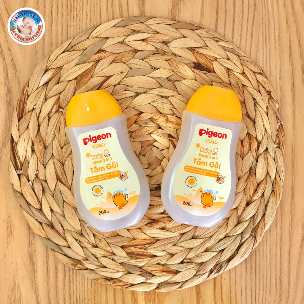 Sữa tắm gội 2 trong 1 Pigeon hoa hướng dương cho bé