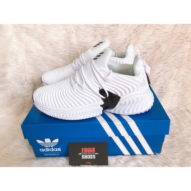 Giày thể thao alpha bounce 2019