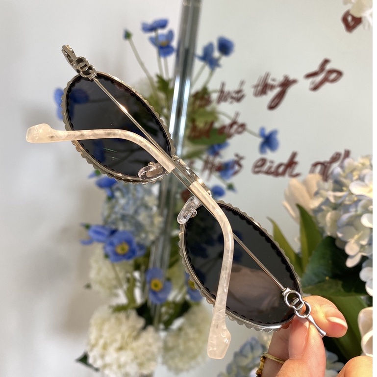 Kính Mát Gọng Kim Loại Lesyeuxdenini 02 - Jentle Garden