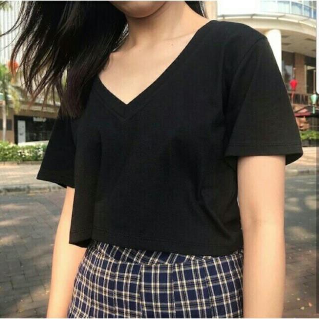 [Mã FASHIONT4WA2 giảm 10K đơn 50K] Áo croptop cổ tim trơn basic đen/ trắng