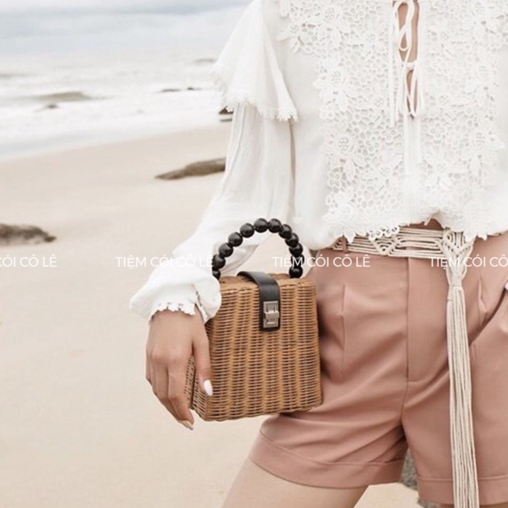 Túi hộp hình vuông, túi vali quai hạt trai đen có nắp cài kiểu dáng vintage - Tiệm Cói Cô Lê
