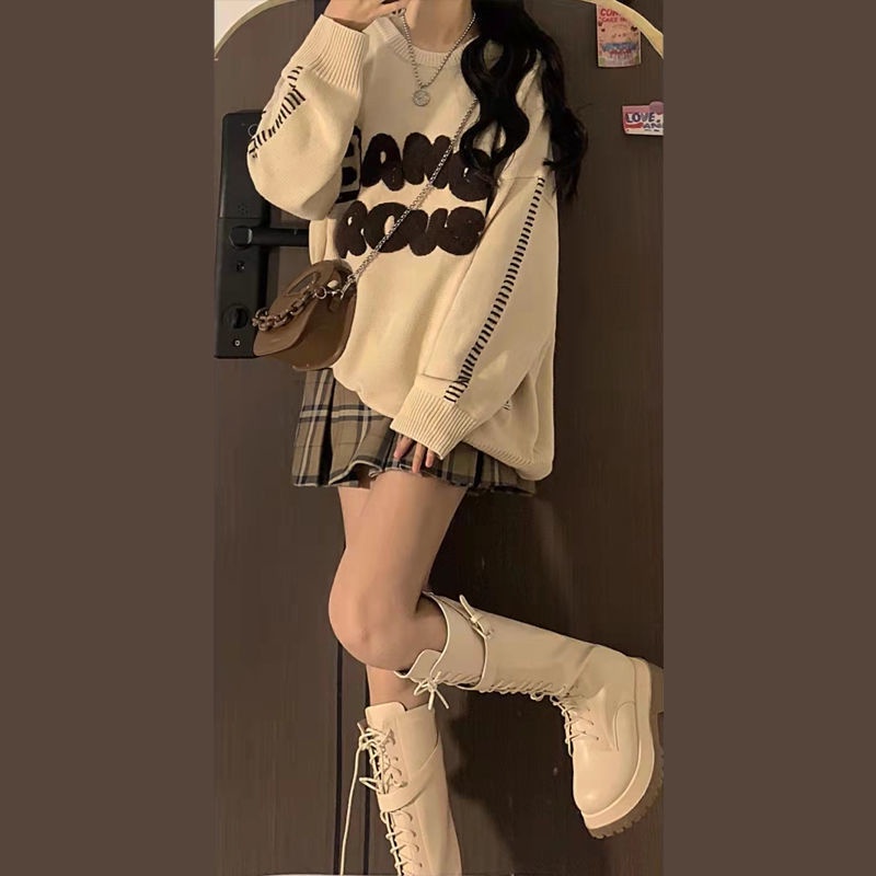 Set áo sweater dáng rộng phối chân váy xếp ly phong cách Hàn Quốc thời trang thu đông cho nữ