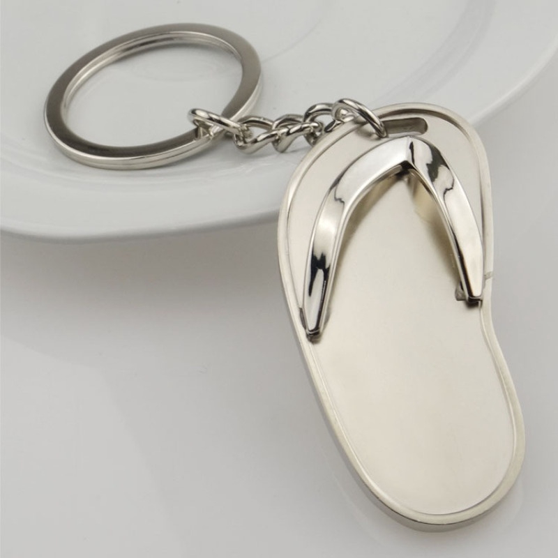 Móc khóa hình chiếc dép xỏ ngón làm bằng kim loại