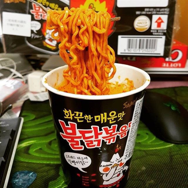 (4 vị) Mì cay Samyang ly 70gr