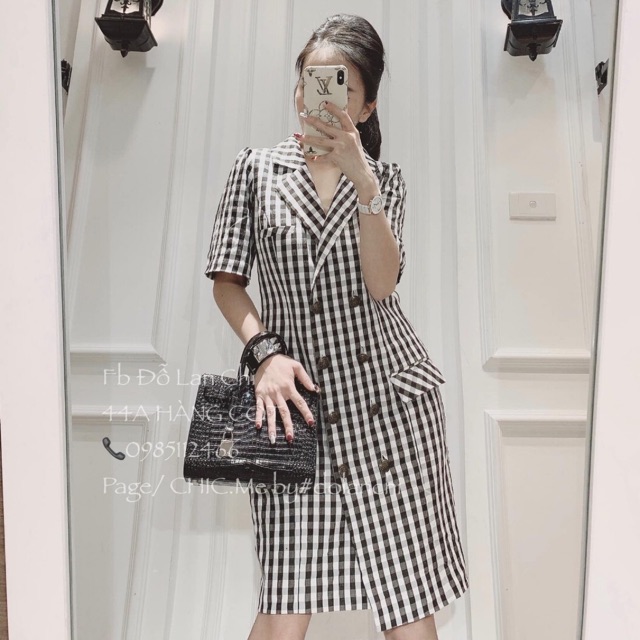 Váy sơ mi kẻ caro cổ vest
