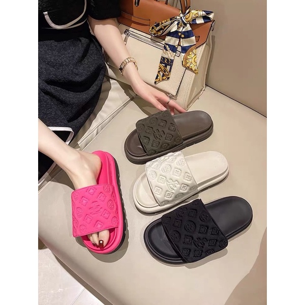 Dép L - V hàng fullbox loại 1 . sale lẻ size