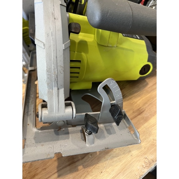 Cưa đĩa dùng điện Ryobi