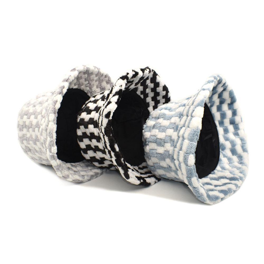 Mũ Bucket Len Cừu Họa Tiết Sọc Caro Phong Cách Thời Trang Thu Đông Cho Nữ