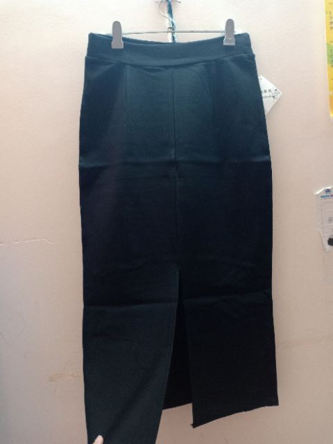 Chân váy ôm body - dáng dài xẻ sau | BigBuy360 - bigbuy360.vn