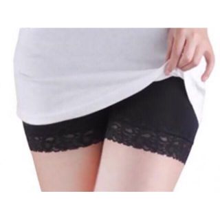 Quần lót mặc trong váy