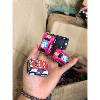 Ô tô đồ chơi mini có bánh xe chạy đà cho bé xinh xắn