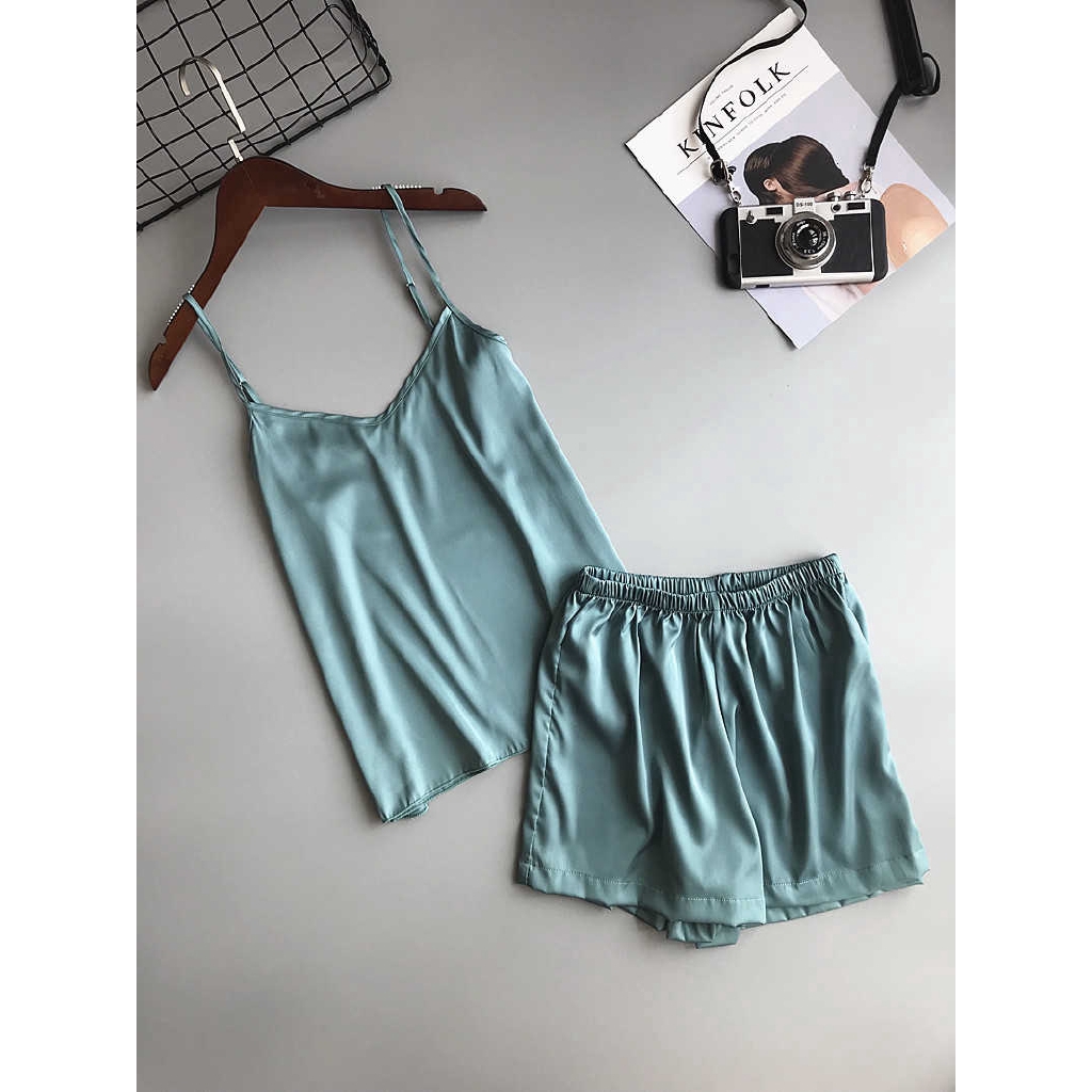 Set đồ ngủ lụa thời trang dành cho nữ