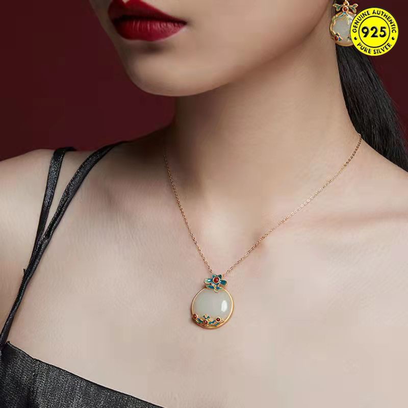 Vòng cổ mặt đá ngọc bích màu sắc phong cách dân tộc cổ điển cho nữ