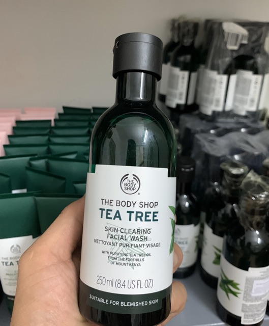 Sữa rửa mặt the body shop
