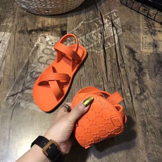 Sandal cao su siêu dẻo nhiều màu