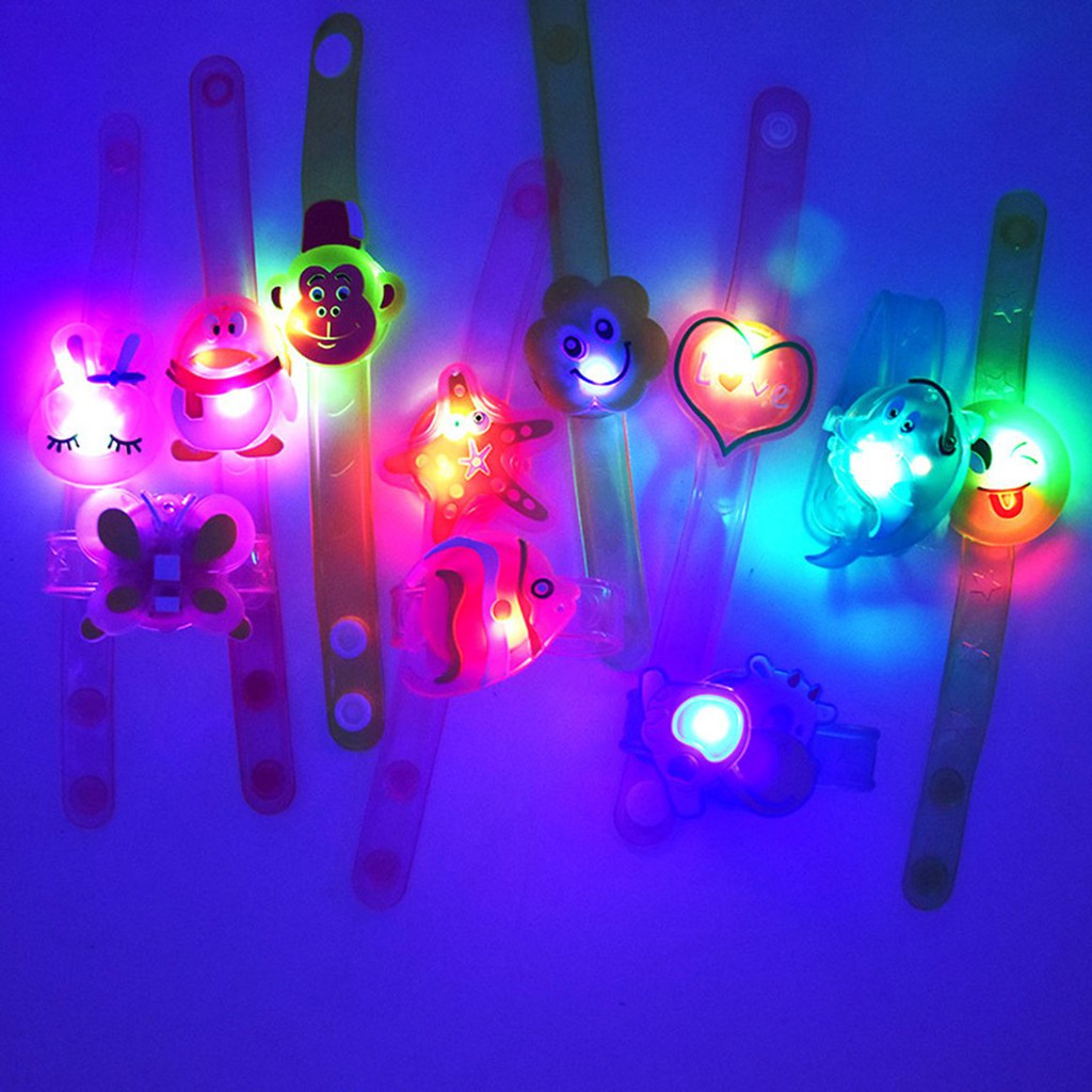 Đồng hồ đeo tay họa tiết hoạt hình có đèn LED với dây đeo trong suốt