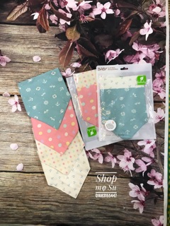 Set yếm xô tam giác