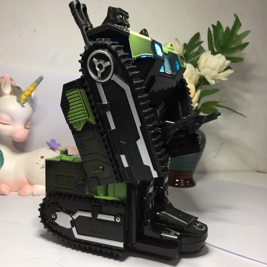 Siêu xe tăng biến hình thành chiến binh hùng mạnh, kèm điều khiển từ xa - đồ chơi robot thông minh cho bé yêu