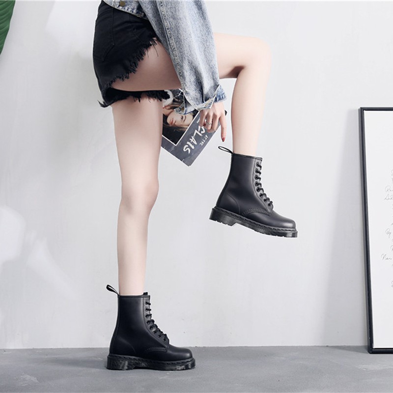 Giày bốt Martin Martens Air Wair 1460 màu đen cá tính năng động