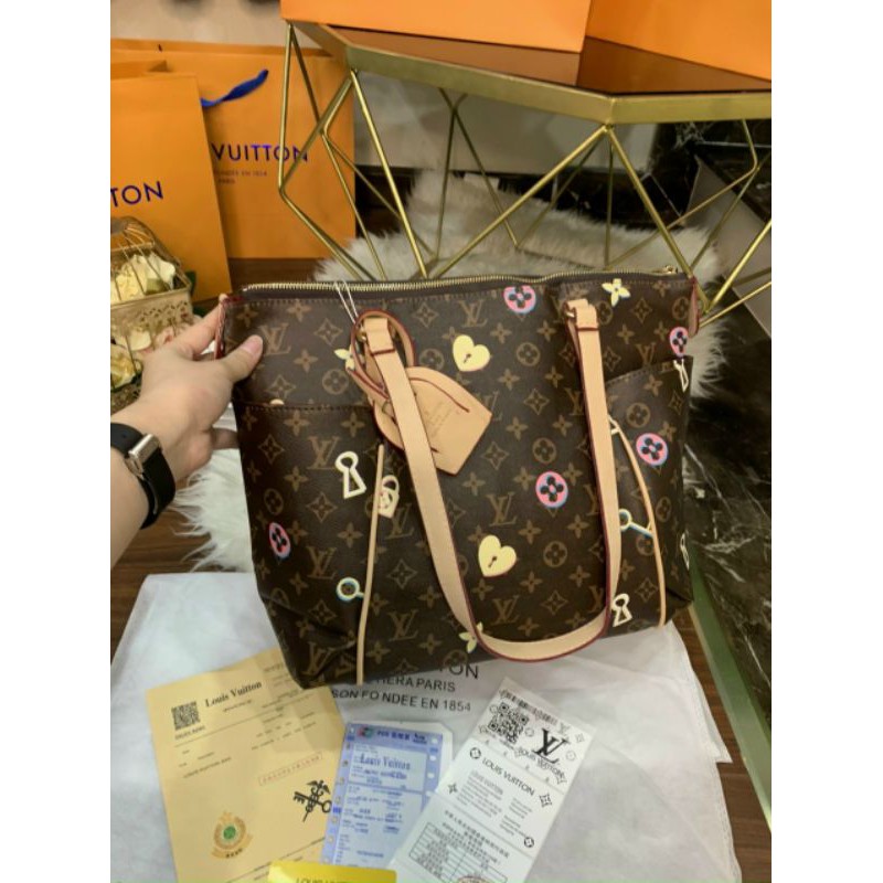 👜Ghẹo Lựa  ! Hàng mới về ạ 😍😍😍
     Túi vísi tuyển túi si tuyển. đã độn from túi chất như nước cất mẫu độc lạ
tuyển | BigBuy360 - bigbuy360.vn