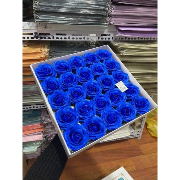 Hoa sáp 7 lớp, hộp 25 bông .phom to cánh cứng