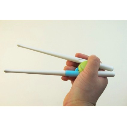 Đũa tập ăn cho bé khởi đầu